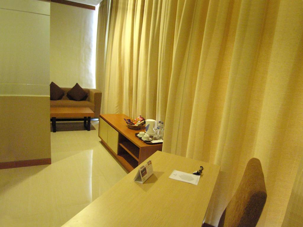 Hotel Delta Sinar Mayang Sidoarjo Kamer foto